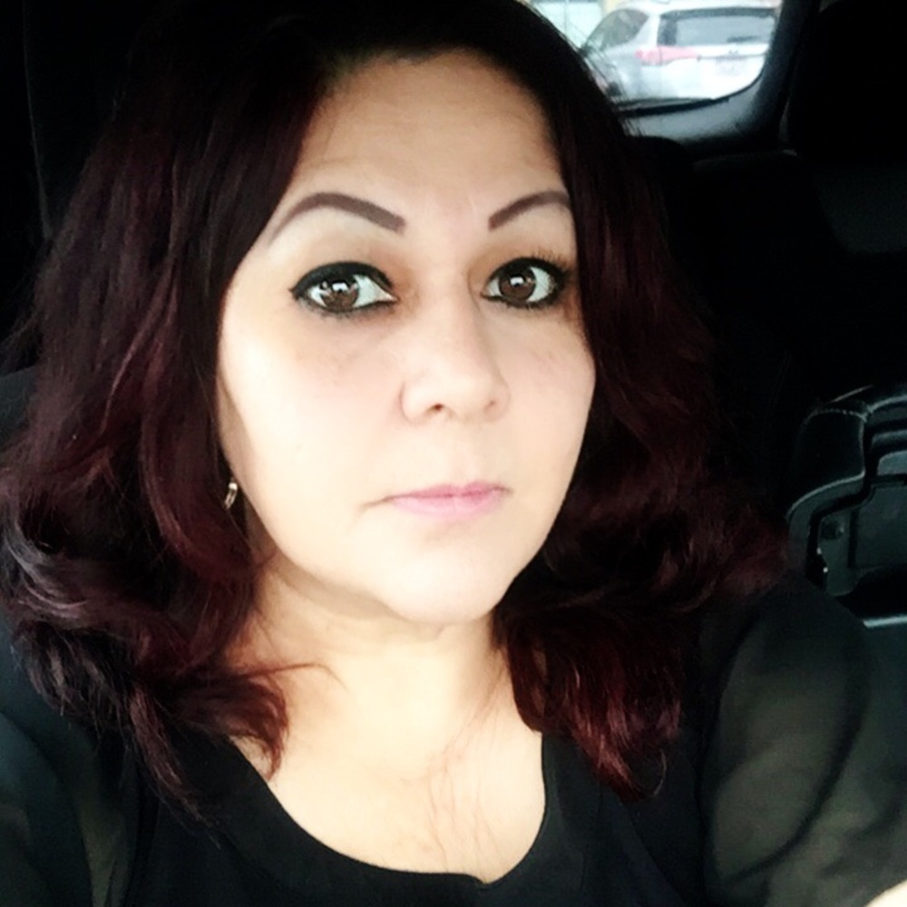 Meet your Posher, Ana